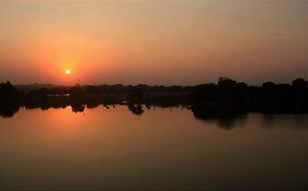 Hotel Shiv Lake